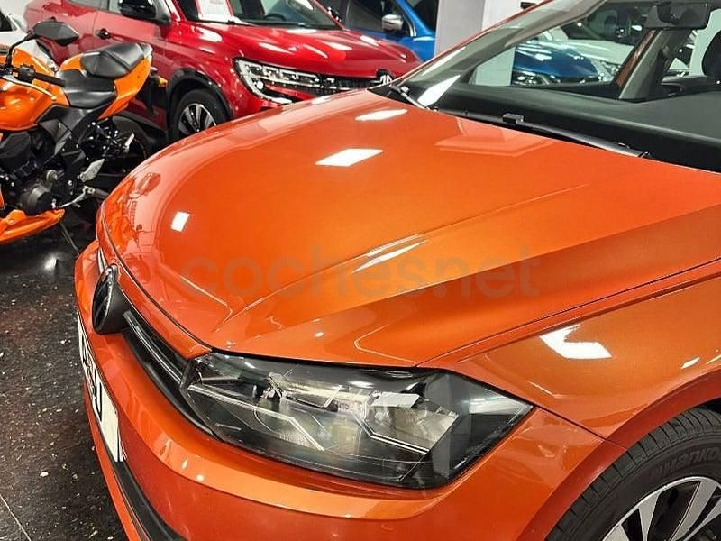 Usado VW Polo Advance 95 CV (69 kW) 2021 Naranja Utilitario