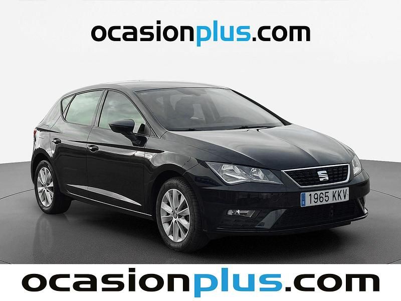 Usado Seat Leon Style 110 CV (80 kW) 2018 Negro Utilitario