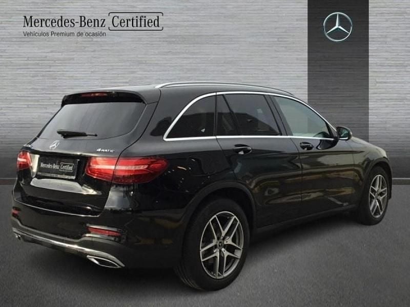 Usado Mercedes GLC220 AMG line 170 CV (125 kW) 2019 Negro SUV