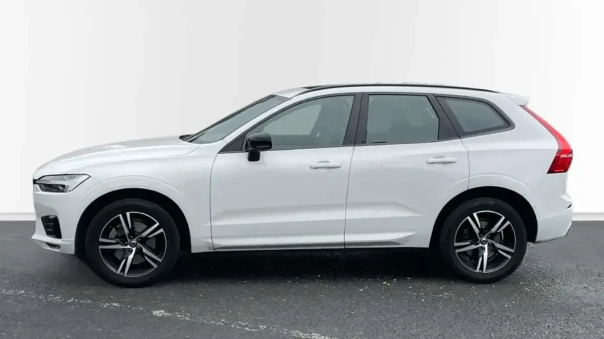 Usado Volvo XC60 R-Design 197 CV (144 kW) 2021 Blanco SUV