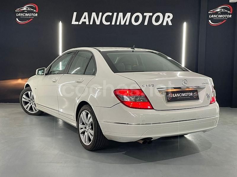 Usado Mercedes C180 Edition 156 CV (114 kW) 2010 Blanco Berlina