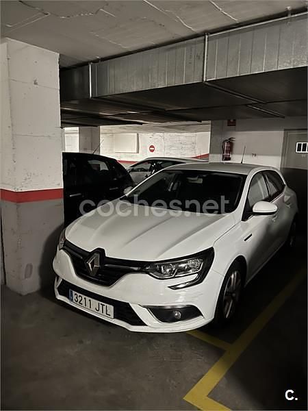 Blanco Usado 2016 Renault Mégane III Business Berlina | 9500 € (Un poco caro) - Imagen 1/2