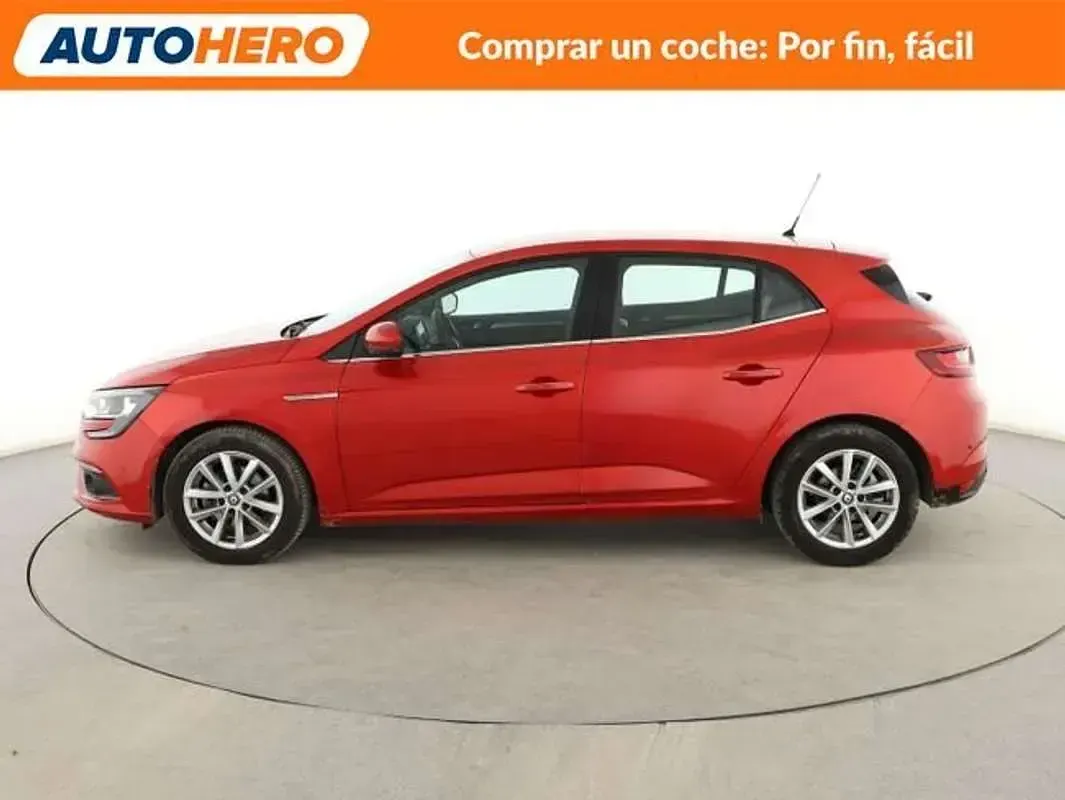 Usado Renault Mégane Zen 132 CV (97 kW) 2017 Rojo Utilitario