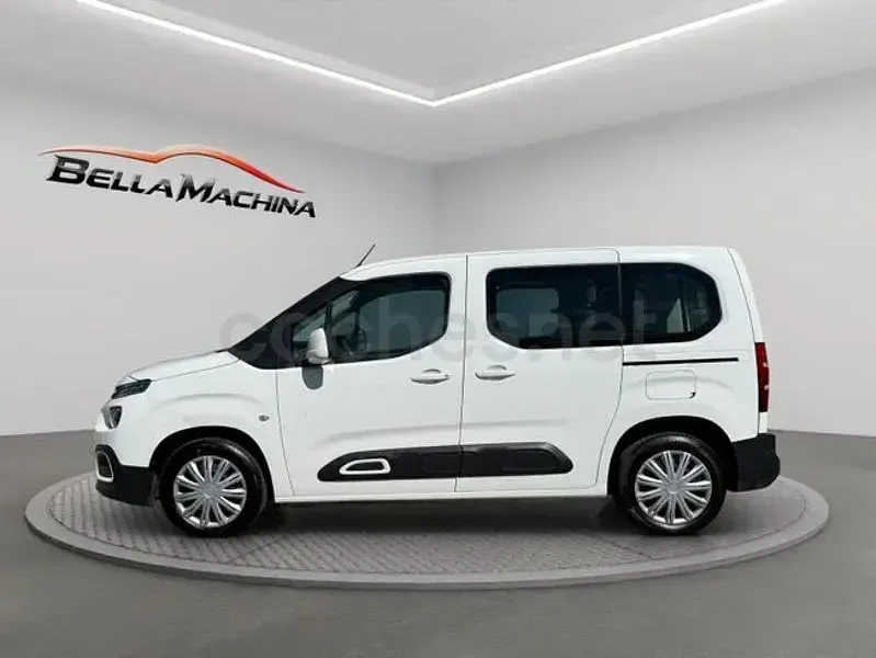 Usado Citroën Berlingo Feel 102 CV (75 kW) 2020 Blanco Monovolumen