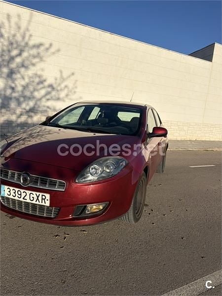 Usado Fiat Bravo Active 105 CV (77 kW) 2010 Rojo Utilitario