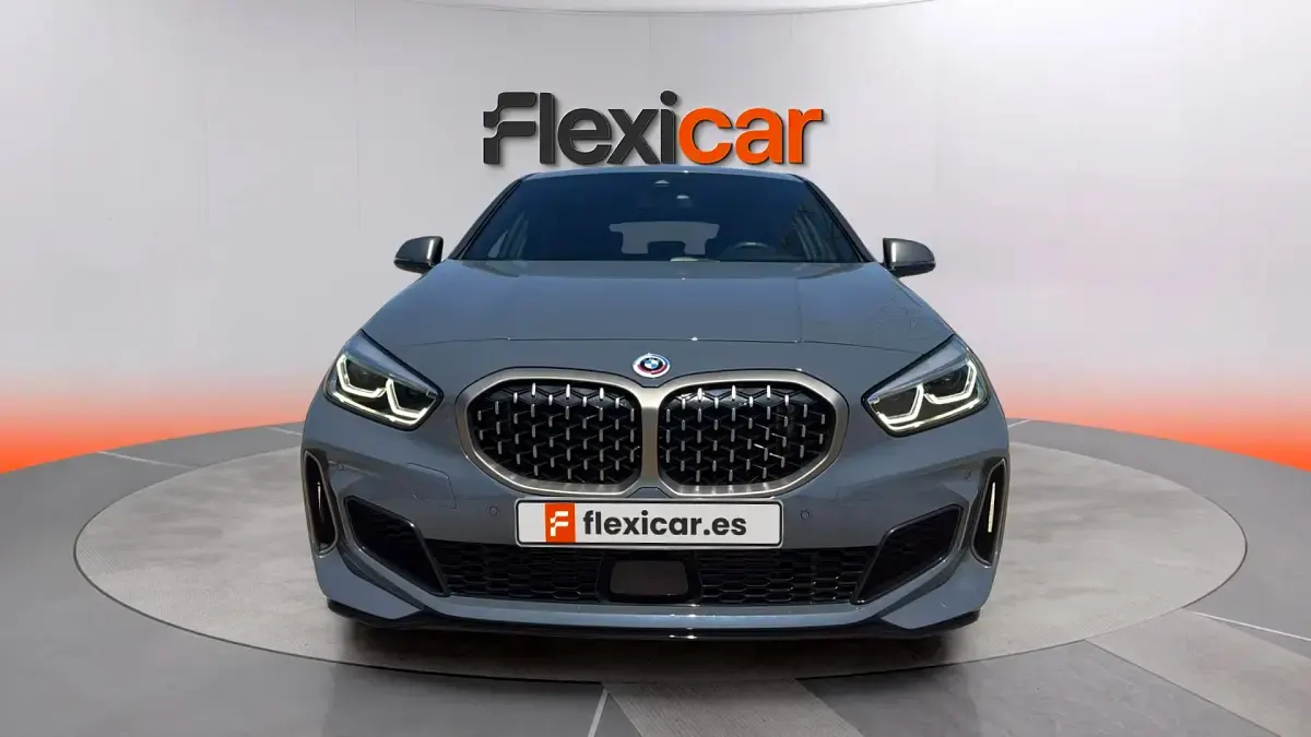 Usado BMW M135 306 CV (225 kW) 2022 Gris Utilitario