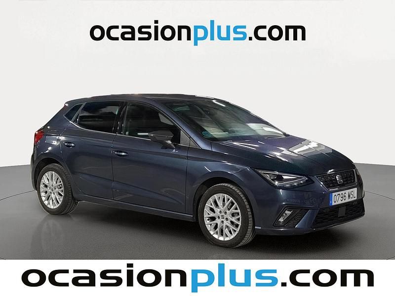 Usado Seat Ibiza XCELLENCE 115 CV (84 kW) 2024 Gris Utilitario