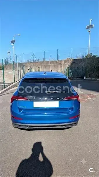 Usado Skoda Scala Ambition 115 CV (84 kW) 2019 Azul Utilitario