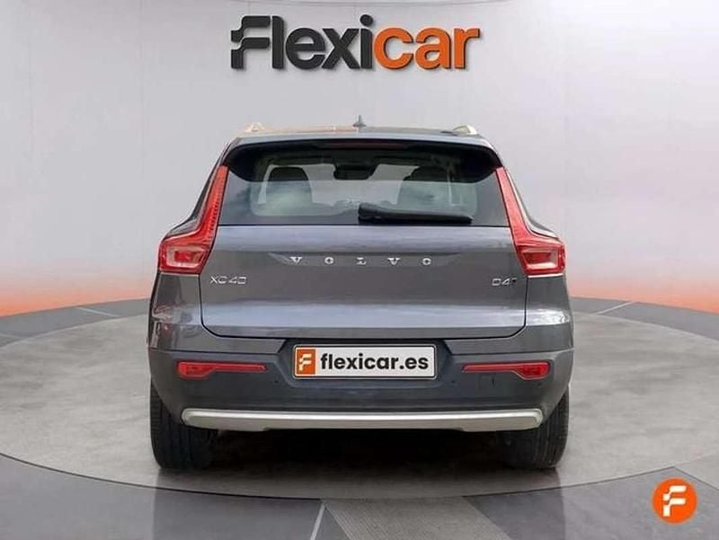 Usado Volvo XC40 Momentum 150 CV (110 kW) 2018 Gris SUV