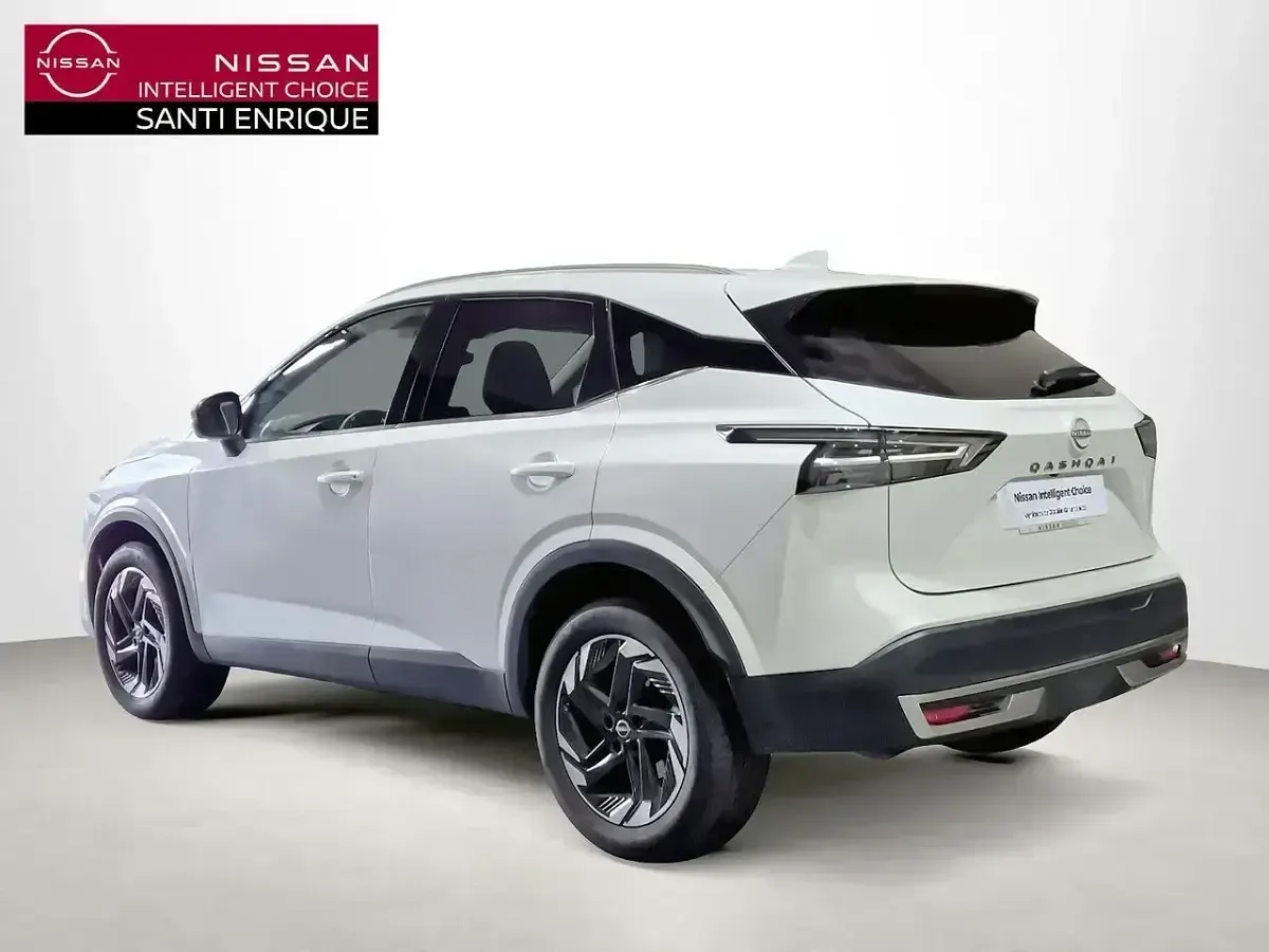 Usado Nissan Qashqai N-Connecta 141 CV (103 kW) 2024 Blanco SUV