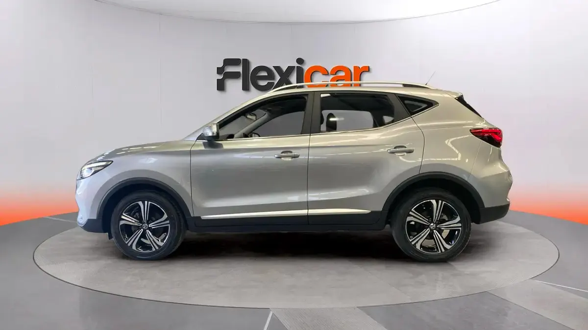 Usado MG ZS Comfort 106 CV (77 kW) 2022 Gris SUV