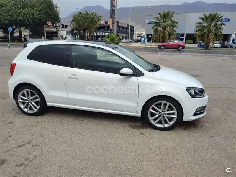 Usado VW Polo Sportline 110 CV (80 kW) 2014 Blanco Berlina