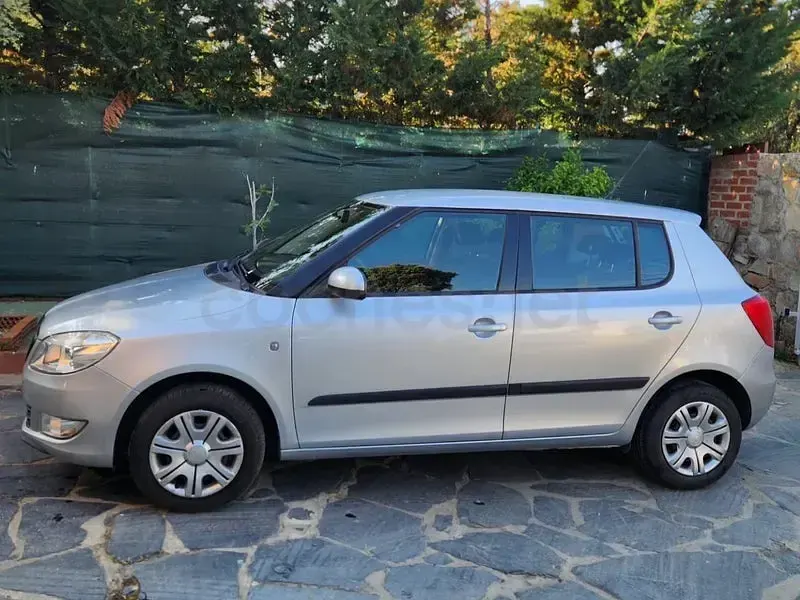 Occasion Skoda Fabia Ambition 60 PK (44 kW) 2011 Grijs Sedan
