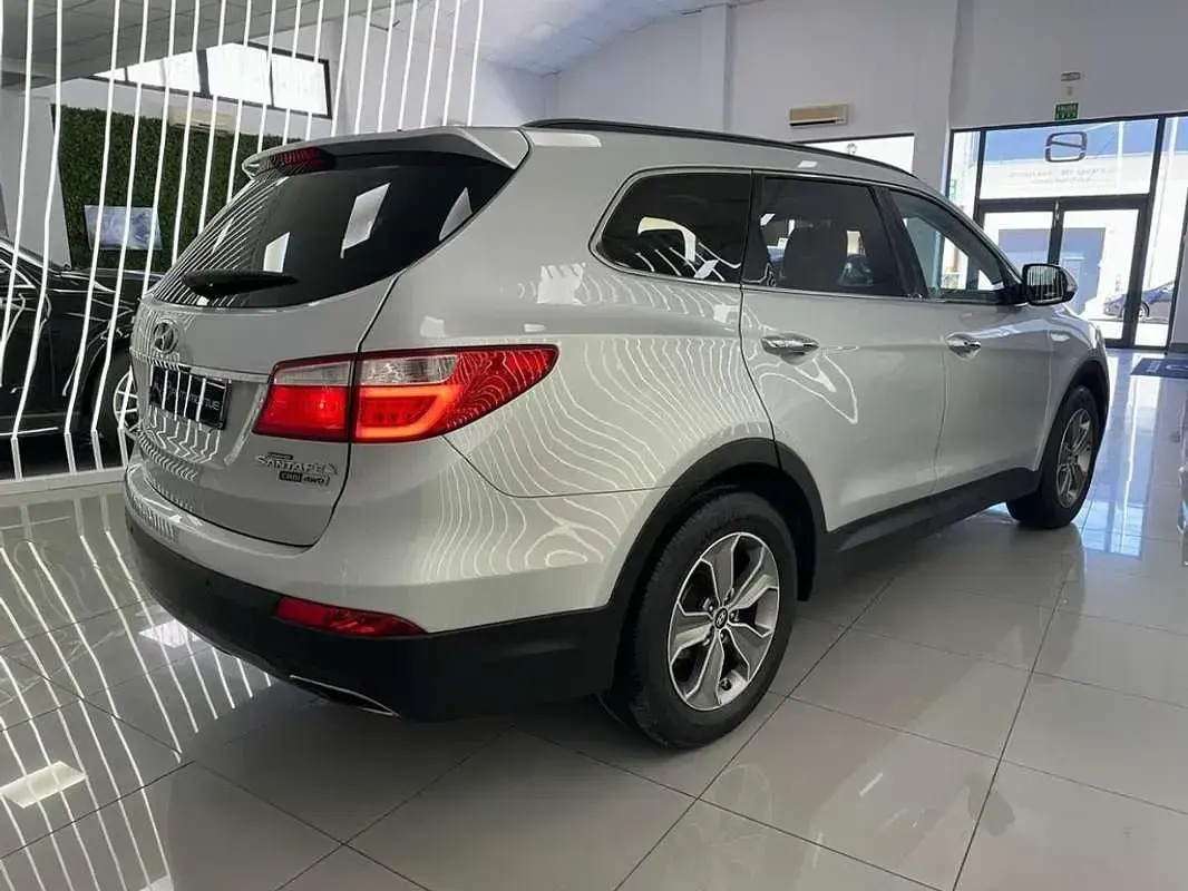 Usado Hyundai Santa Fe 196 CV (144 kW) 2015 Gris SUV