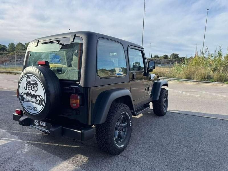 Usado Jeep Wrangler Sport 177 CV (130 kW) 2004 Negro SUV