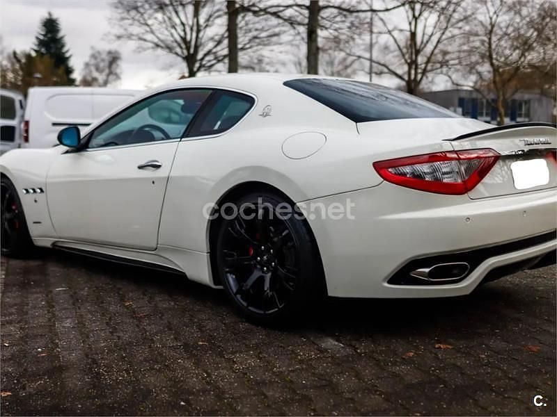 Usado Maserati Granturismo 439 CV (322 kW) 2009 Blanco Coupe