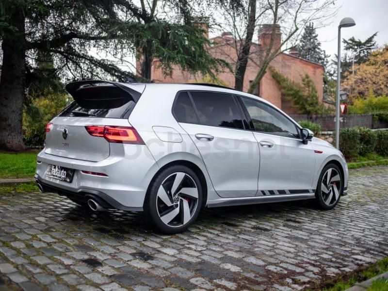 Usado VW Golf VIII GTI Clubsport 301 CV (221 kW) 2022 Gris / plata Berlina