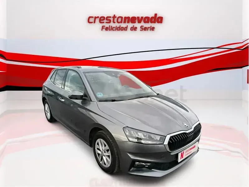 Usado Skoda Fabia Selection 80 CV (58 kW) 2024 Gris / plata Utilitario