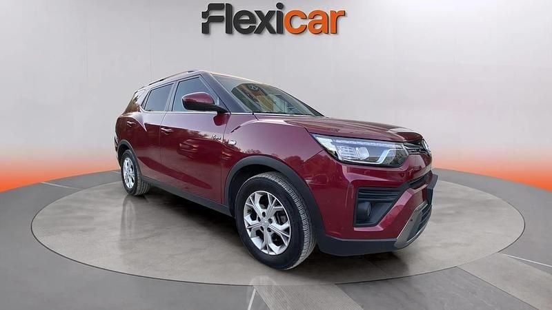 Usado Ssangyong (KGM) Tivoli 163 CV (119 kW) 2023 Granate SUV