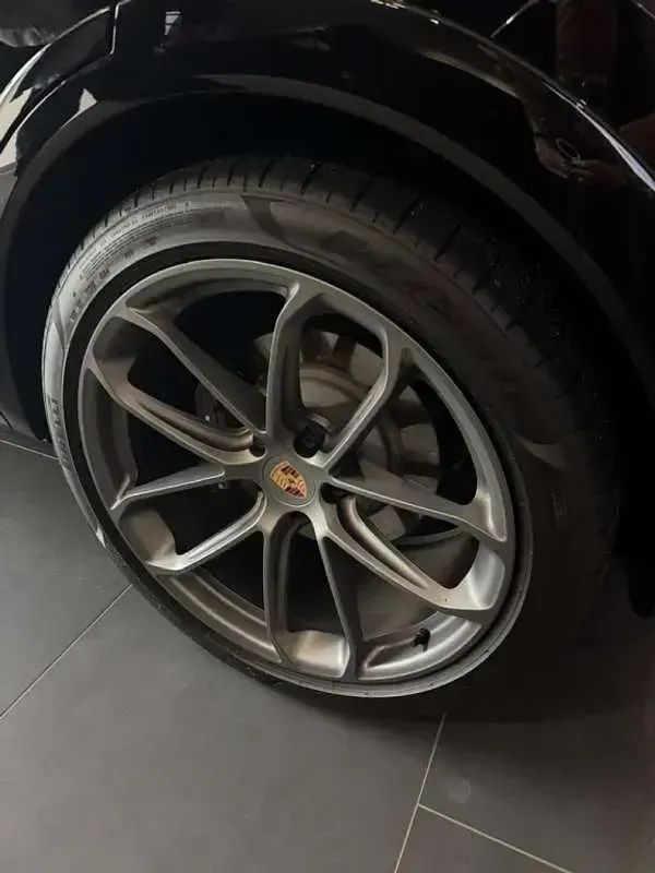Usado Porsche Cayenne 470 CV (345 kW) 2024 Negro SUV
