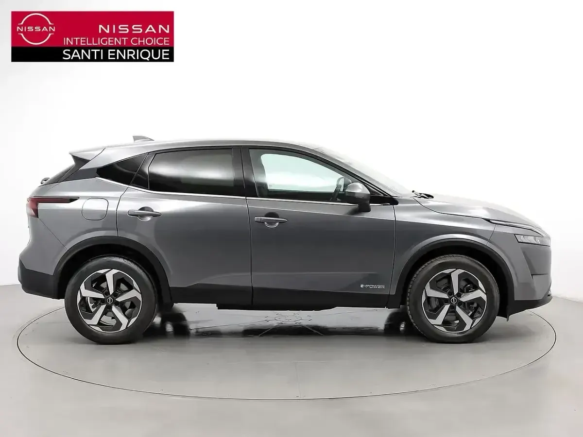 Usado Nissan Qashqai N-Connecta 190 CV (139 kW) 2023 Gris SUV