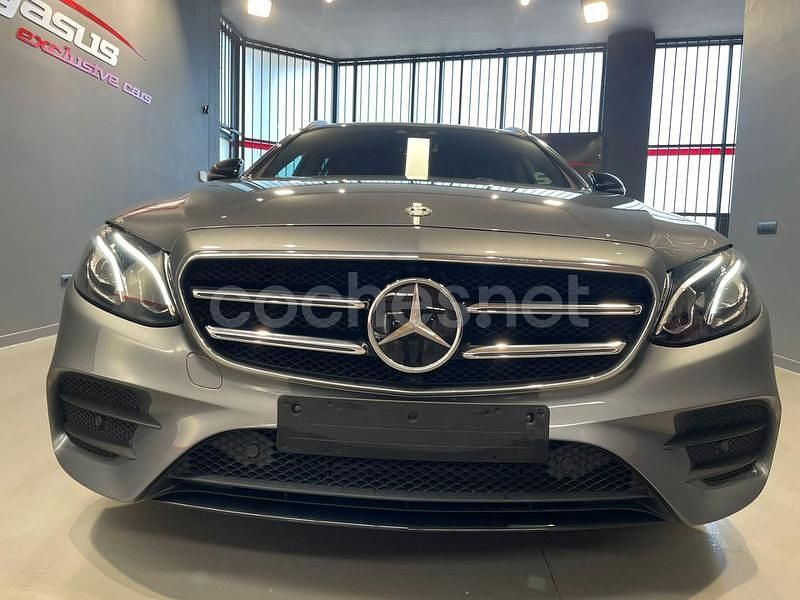 Usado Mercedes E300 306 CV (225 kW) 2019 Gris / plata Familiar