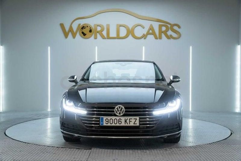 Usado VW Arteon Elegance 190 CV (139 kW) 2017 Gris / plata Utilitario