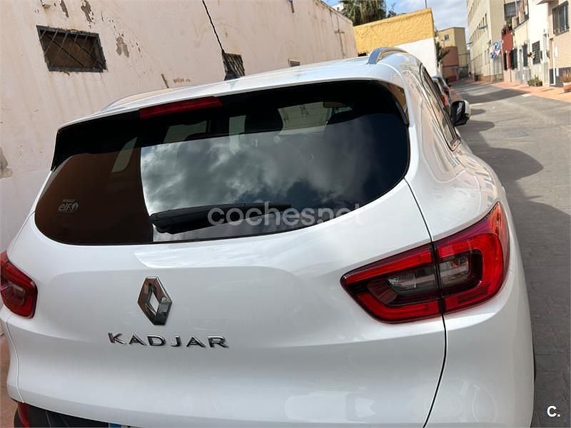 Usado Renault Kadjar Zen 130 CV (95 kW) 2017 Blanco SUV