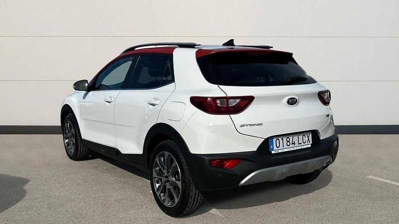 Usado Kia Stonic 120 CV (88 kW) 2019 Blanco SUV