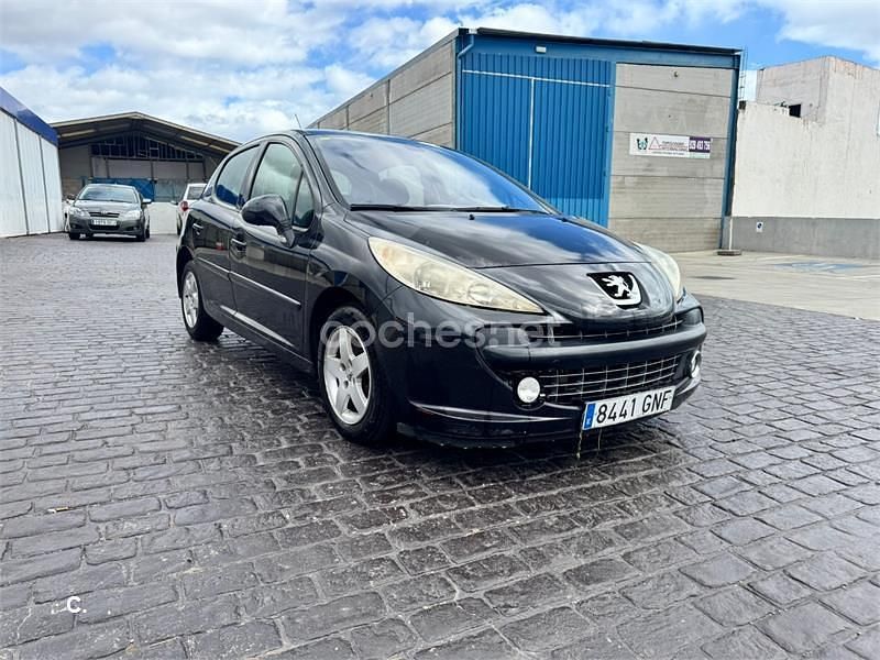 Usado Peugeot 207 Sport 95 CV (69 kW) 2009 Negro Berlina