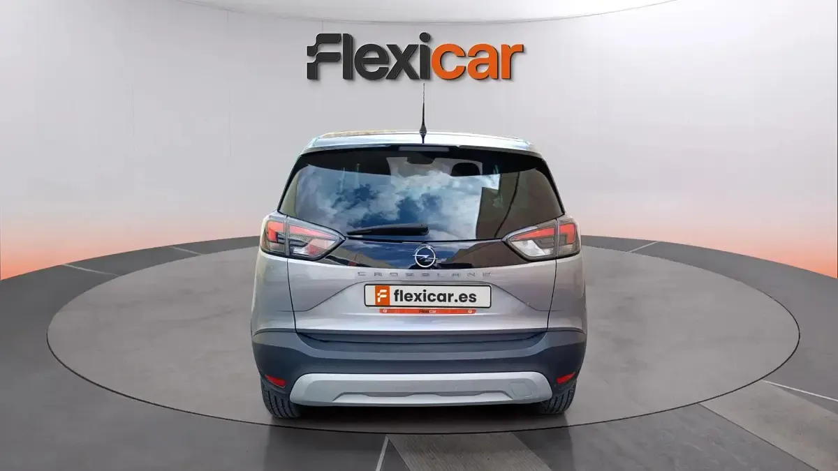 Usado Opel Crossland Elegance 131 CV (96 kW) 2024 Gris SUV