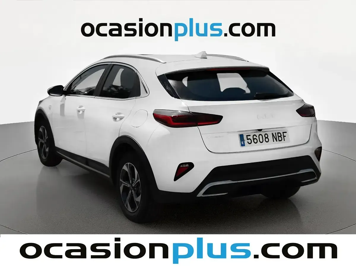 Usado Kia XCeed 100 CV (73 kW) 2025 Blanco SUV