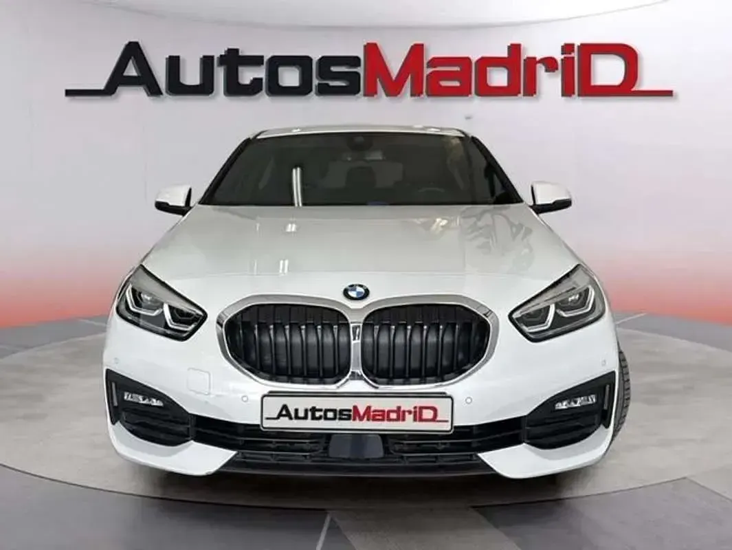 Usado BMW 118 151 CV (111 kW) 2021 Blanco Utilitario