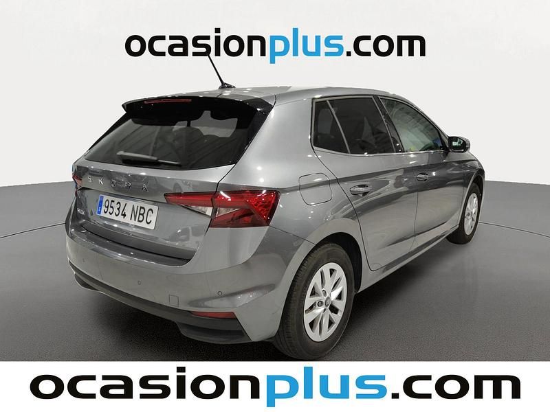 Usado Skoda Fabia Selection 116 CV (85 kW) 2025 Gris Utilitario