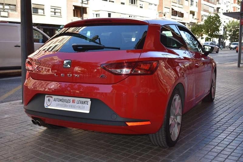 Usado Seat Leon SC FR 150 CV (110 kW) 2014 Rojo Utilitario
