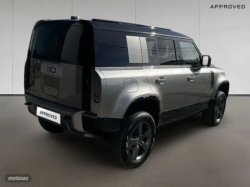 Usado Land Rover Defender SE Dynamic 249 CV (183 kW) 2025 Gris SUV