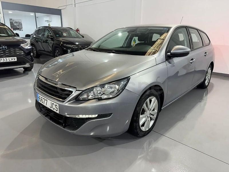 Usado Peugeot 308 SW Active 116 CV (85 kW) 2015 Gris / plata Familiar