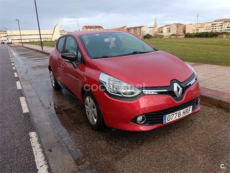 Granate Usado 2013 Renault Clio IV Business Berlina | 5990 € (Precio justo) - Imagen 1/4