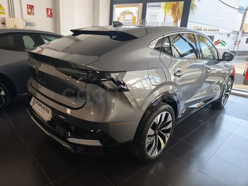 Nuevo Renault Rafale Techno 200 CV (147 kW) 2026 Gris / plata SUV