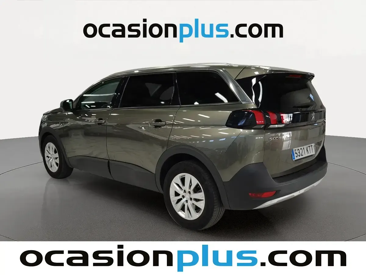 Usado Peugeot 5008 Active 131 CV (96 kW) 2019 Gris SUV