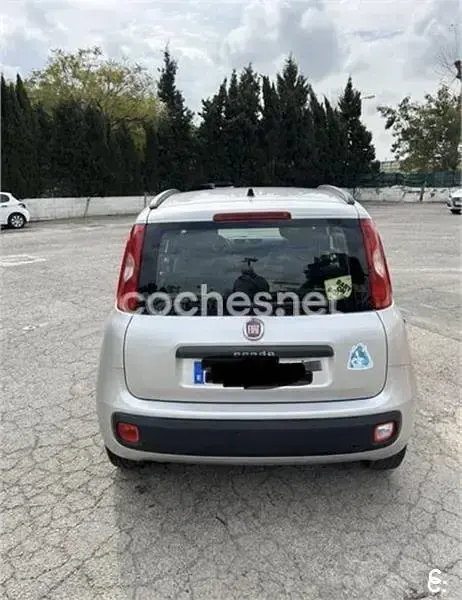 Usado Fiat Panda Lounge 69 CV (50 kW) 2014 Gris / plata Utilitario