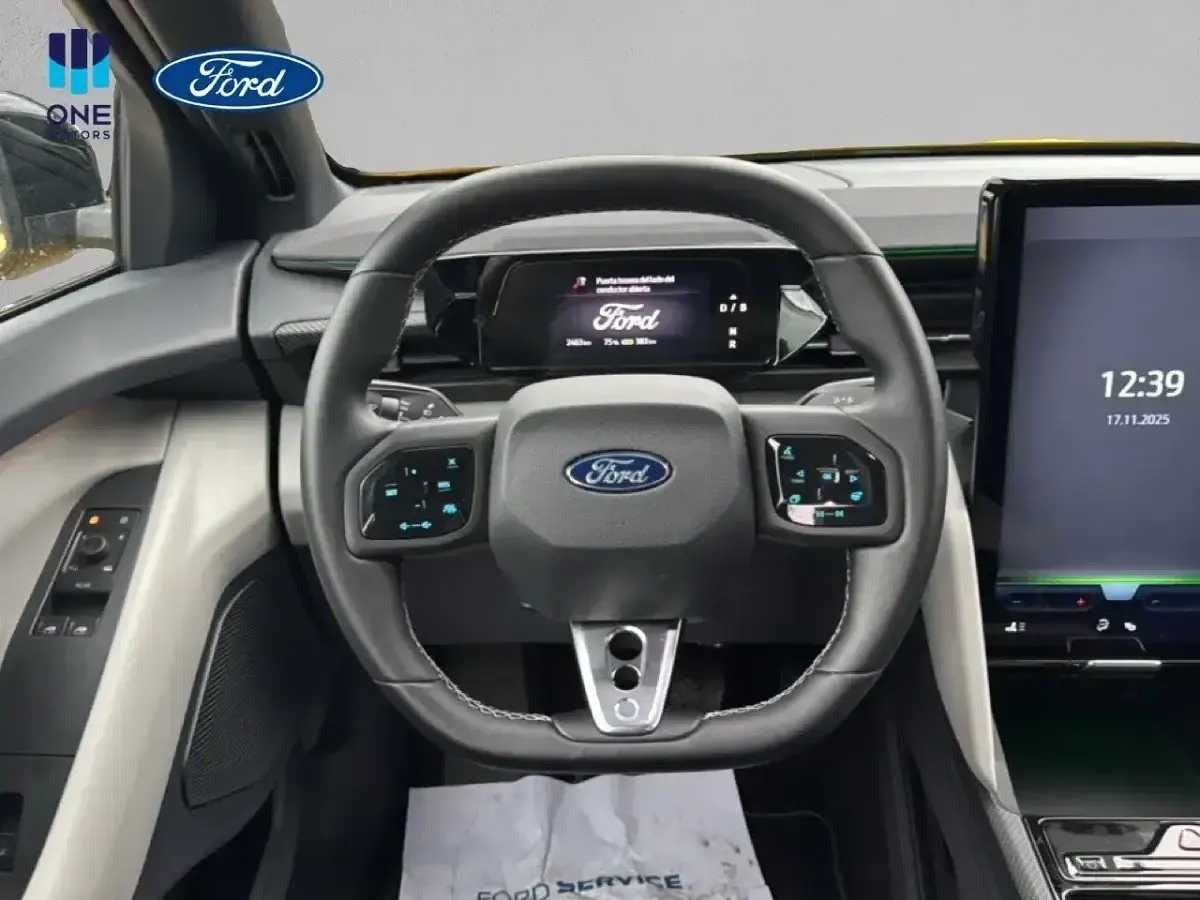 Nuevo Ford Capri Premium 210 kW (286 CV) 2025 Amarillo SUV