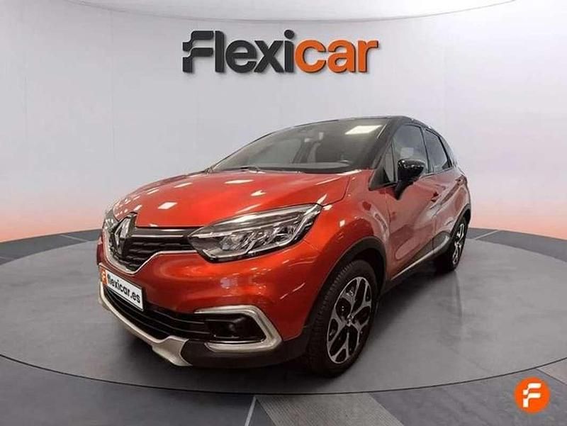 Używany Renault Captur Zen 131 KM (96 kW) 2019 Czerwony SUV