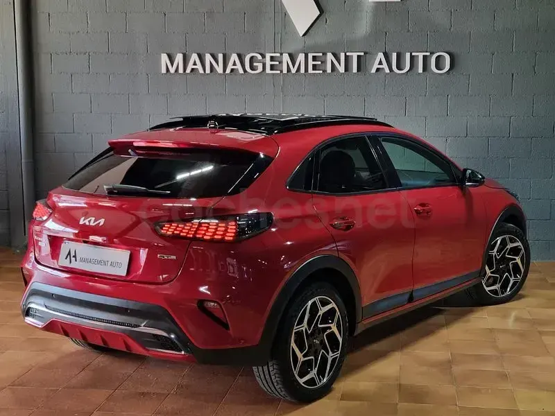Usado Kia XCeed GT-Line 136 CV (100 kW) 2024 Granate SUV