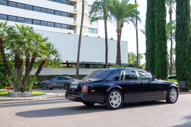 Usado Rolls Royce Phantom 460 CV (338 kW) 2011 Azul Berlina