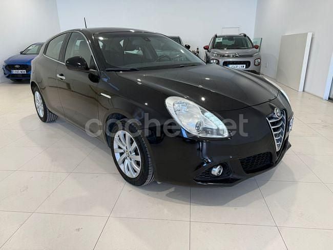 Usado Alfa Romeo Giulietta Sprint 105 CV (77 kW) 2015 Negro Berlina