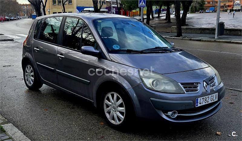 Usado Renault Scénic III Dynamique 110 CV (80 kW) 2009 Gris / plata Monovolumen
