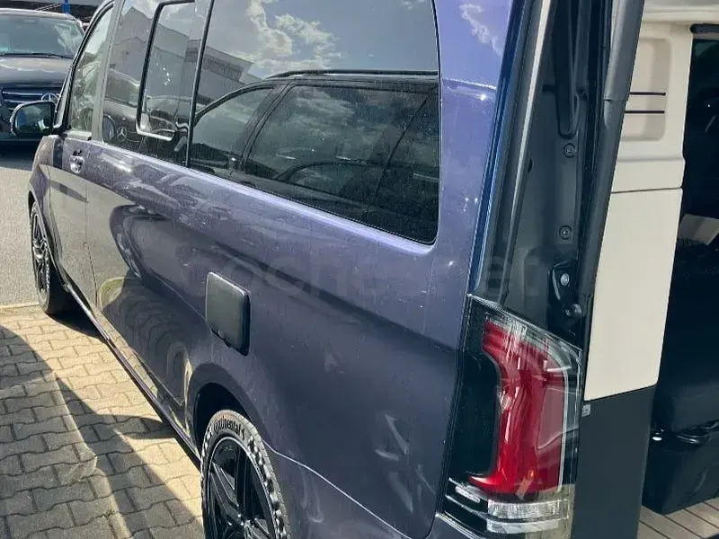 Usado Mercedes V300 Marco Polo 237 CV (174 kW) 2024 Azul Monovolumen