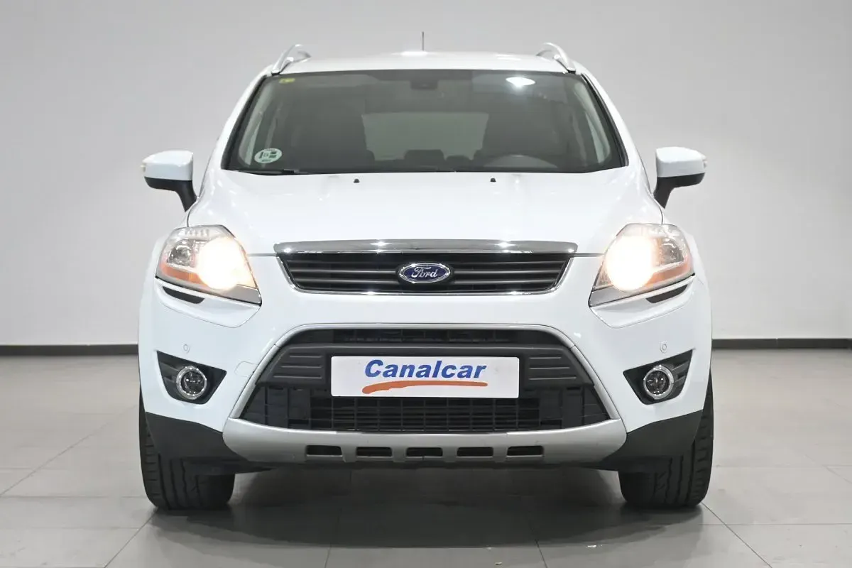 Usado Ford Kuga Trend 140 CV (102 kW) 2011 Blanco SUV