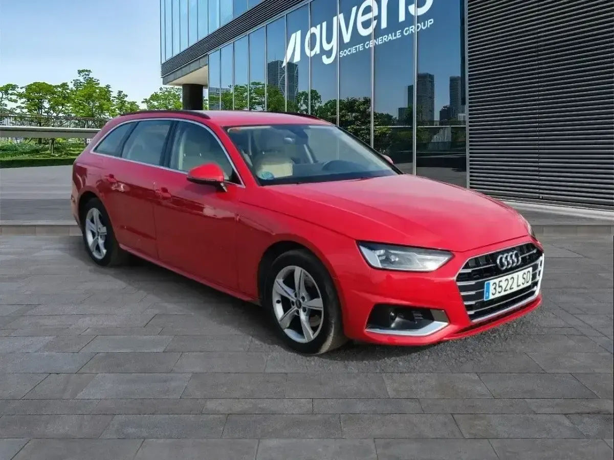 Usado Audi A4 Advanced Plus 163 CV (119 kW) 2021 Rojo Familiar